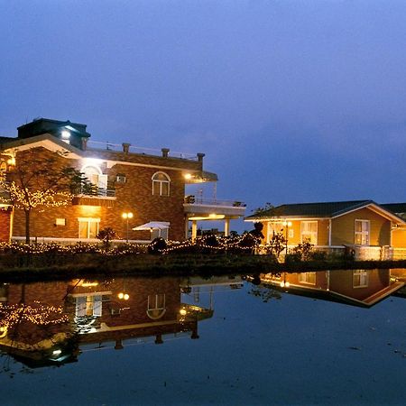 Rainbow Garden B&B Dongshan  Exterior photo